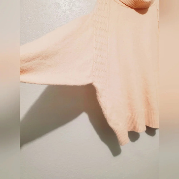 💚5/$25 DownEast Pink Oversized Cowel Neck Batwing Knit Cozy Sweater Medium - Picture 5 of 6
